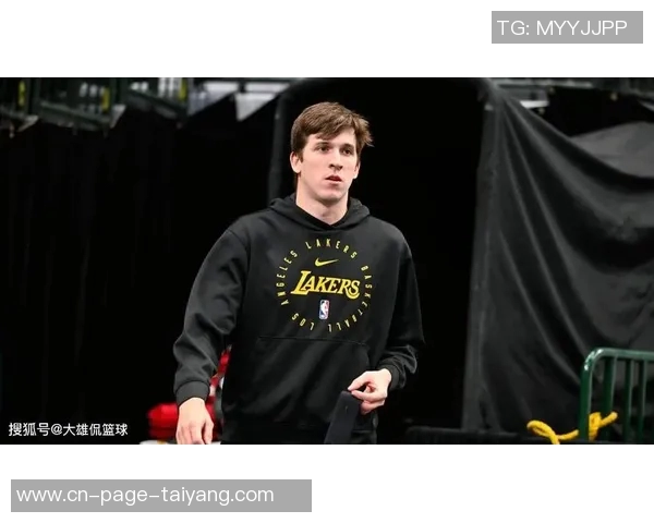 里夫斯称赞球队传球手实力认为正常情况下能占据90优势 里夫斯称赞球队传球手实力认为正常情况下能占据90优势